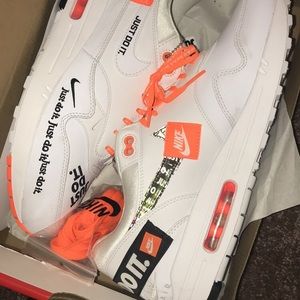 Worn twice. Box included